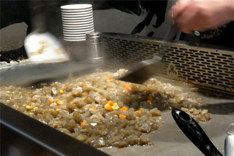 弄粉儿铁板凉粉